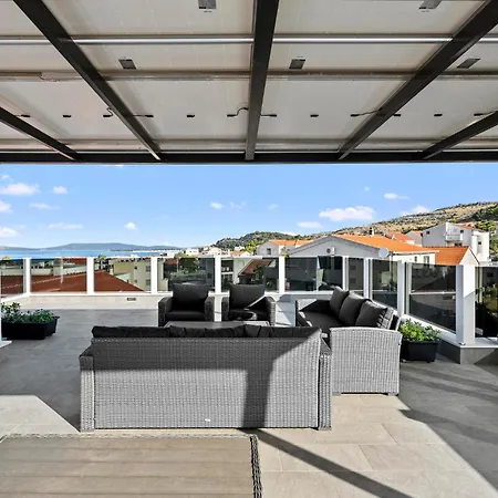 公寓 1 Bedroom Gorgeous In Zaboric-brodarica 扎博里克