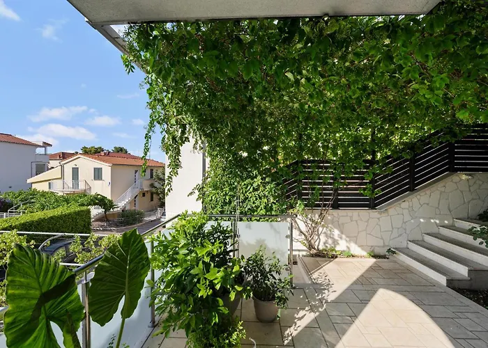 1 Bedroom Gorgeous In Zaboric-brodarica 아파트 자보리치