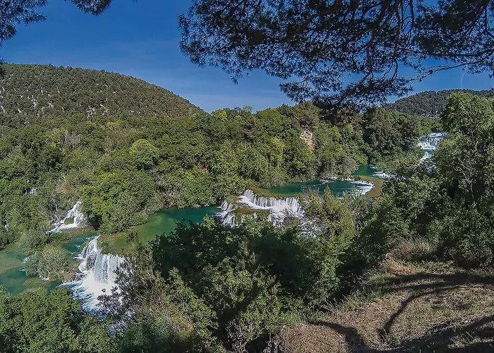 Apartman 1 Bedroom Gorgeous In Zaboric-brodarica Zaboric